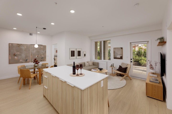 Photo 1 at 308 - 2450 Garden Drive, Grandview Woodland, Vancouver East