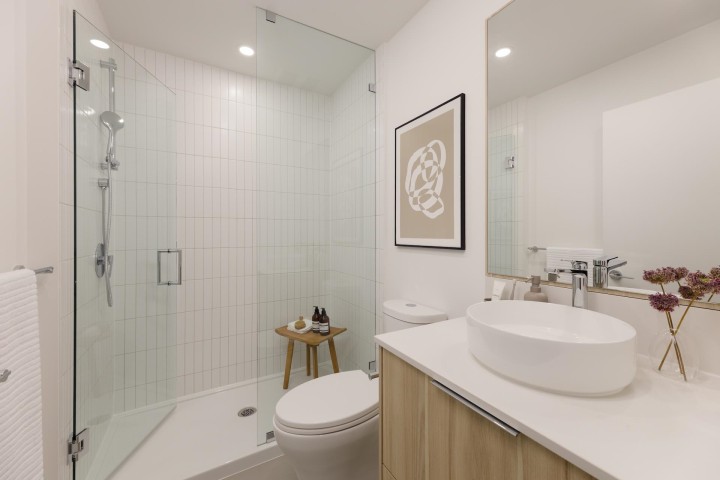 Photo 11 at 308 - 2450 Garden Drive, Grandview Woodland, Vancouver East