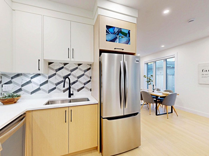 Photo 12 at 2 - 3425 Archimedes Street, Collingwood VE, Vancouver East