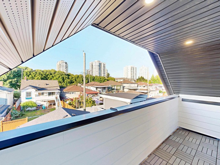 Photo 36 at 2 - 3425 Archimedes Street, Collingwood VE, Vancouver East