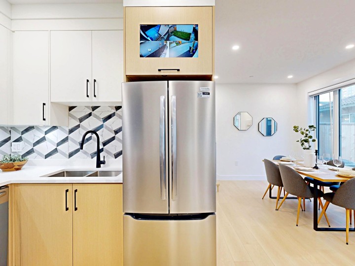 Photo 9 at 2 - 3425 Archimedes Street, Collingwood VE, Vancouver East