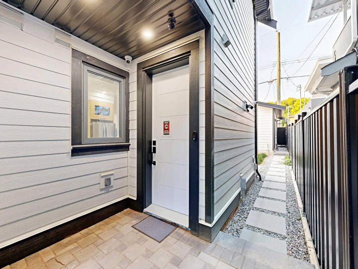 Photo 39 at 2 - 3425 Archimedes Street, Collingwood VE, Vancouver East