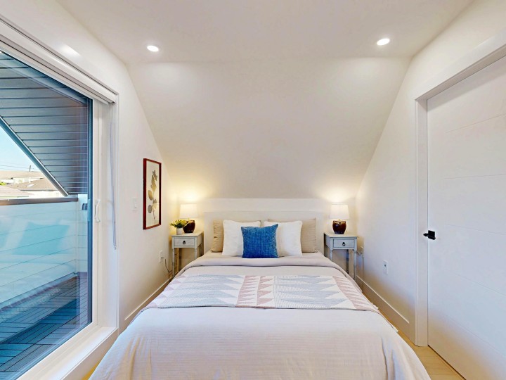 Photo 29 at 2 - 3425 Archimedes Street, Collingwood VE, Vancouver East