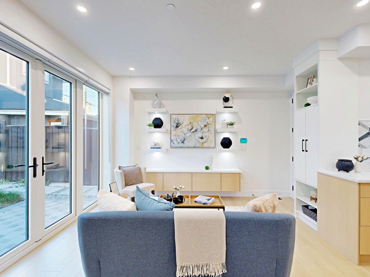 Photo 4 at 2 - 3425 Archimedes Street, Collingwood VE, Vancouver East