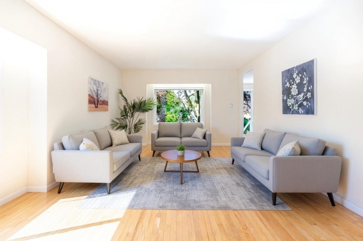 Photo 2 at 866 W 59th Avenue, Marpole, Vancouver West