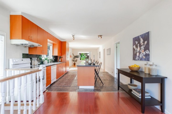 Photo 6 at 866 W 59th Avenue, Marpole, Vancouver West