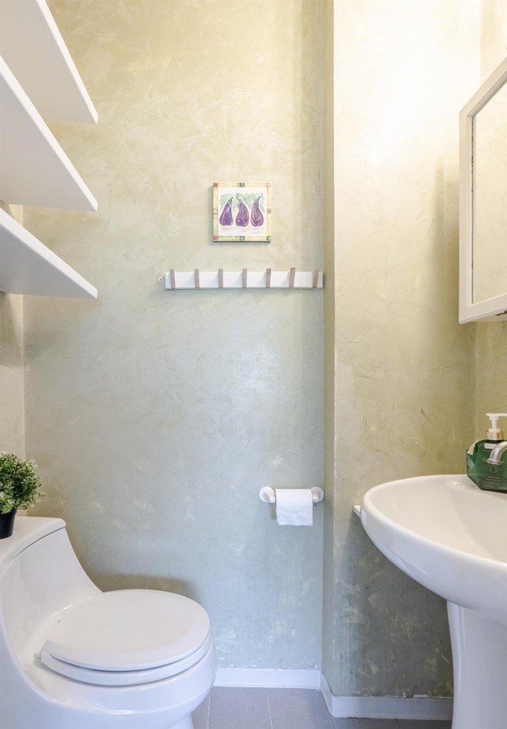 Photo 16 at 866 W 59th Avenue, Marpole, Vancouver West