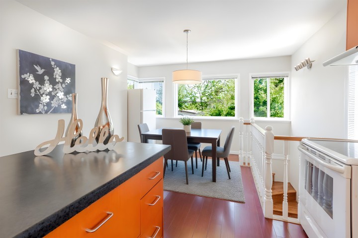 Photo 7 at 866 W 59th Avenue, Marpole, Vancouver West