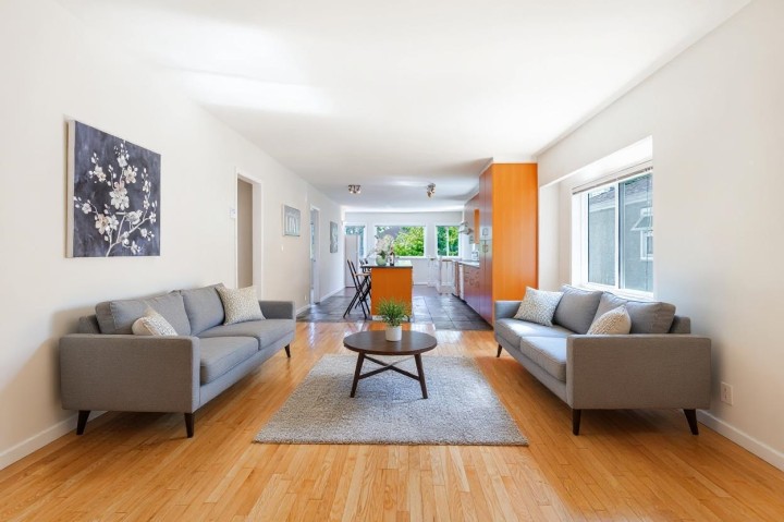 Photo 3 at 866 W 59th Avenue, Marpole, Vancouver West