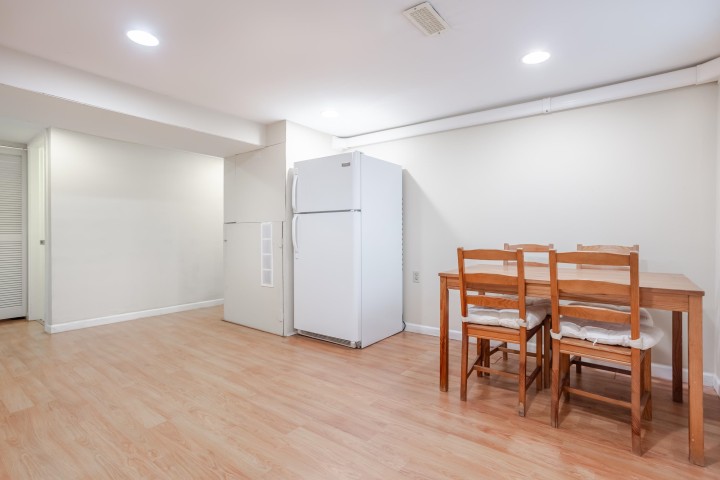 Photo 21 at 866 W 59th Avenue, Marpole, Vancouver West