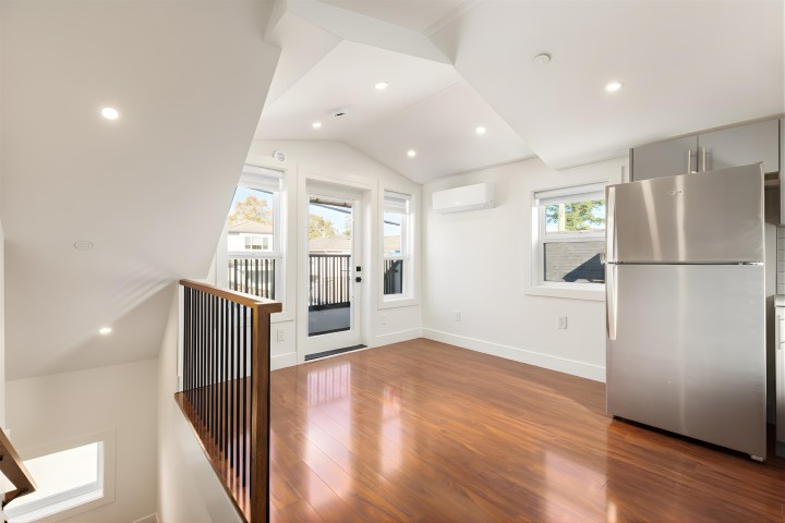 Photo 27 at 2719 E 46th Avenue, Killarney VE, Vancouver East