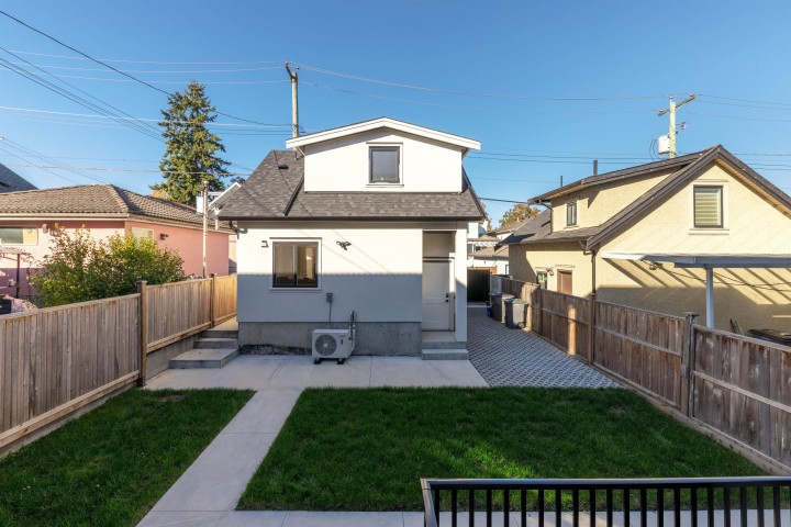 Photo 34 at 2719 E 46th Avenue, Killarney VE, Vancouver East