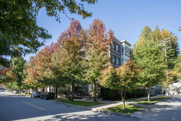 Photo 27 at 301 - 605 Clyde Avenue, Park Royal, West Vancouver