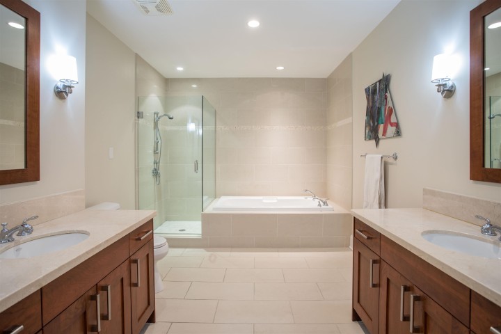 Photo 17 at 301 - 605 Clyde Avenue, Park Royal, West Vancouver