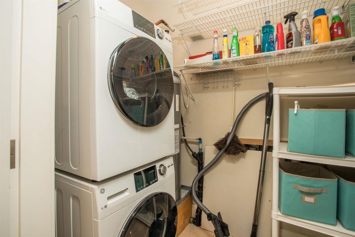 Photo 21 at 301 - 605 Clyde Avenue, Park Royal, West Vancouver