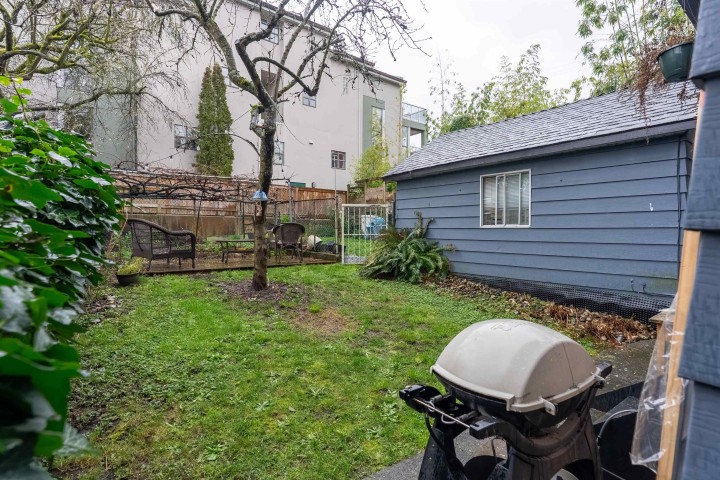 Photo 27 at 610 Salsbury Drive, Hastings, Vancouver East