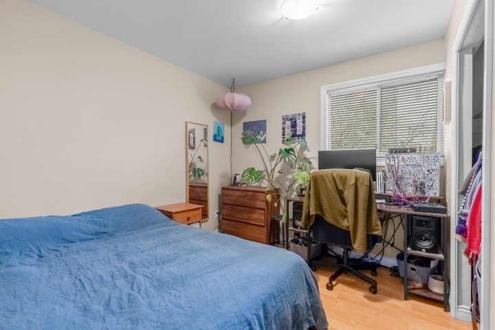 Photo 17 at 610 Salsbury Drive, Hastings, Vancouver East