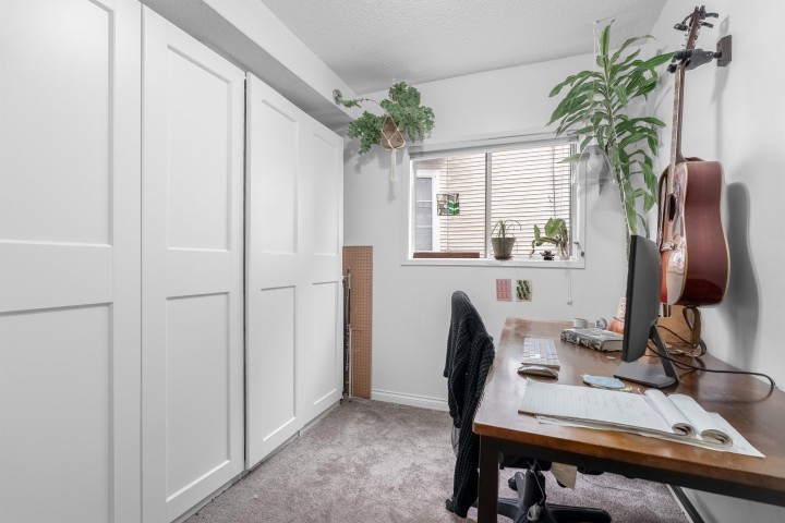 Photo 9 at 610 Salsbury Drive, Hastings, Vancouver East