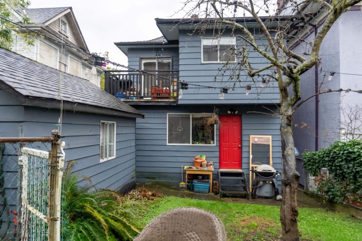 Photo 25 at 610 Salsbury Drive, Hastings, Vancouver East