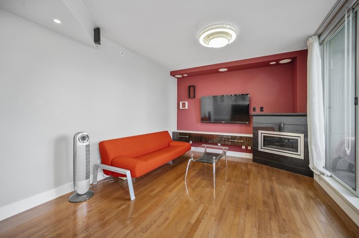 Photo 3 at PH1003 - 1288 Marinaside Crescent, Yaletown, Vancouver West