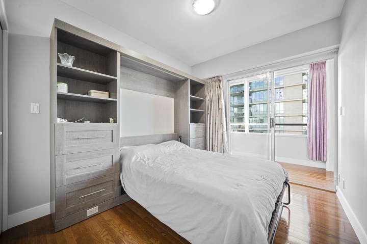 Photo 11 at PH1003 - 1288 Marinaside Crescent, Yaletown, Vancouver West