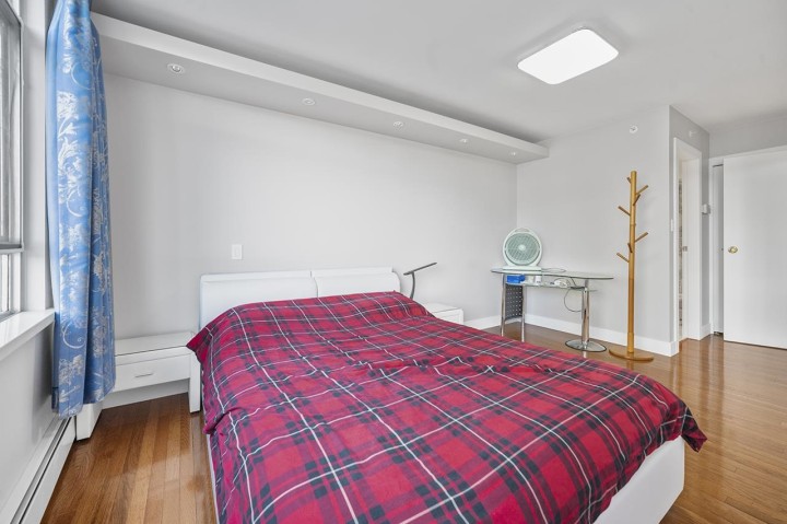 Photo 8 at PH1003 - 1288 Marinaside Crescent, Yaletown, Vancouver West