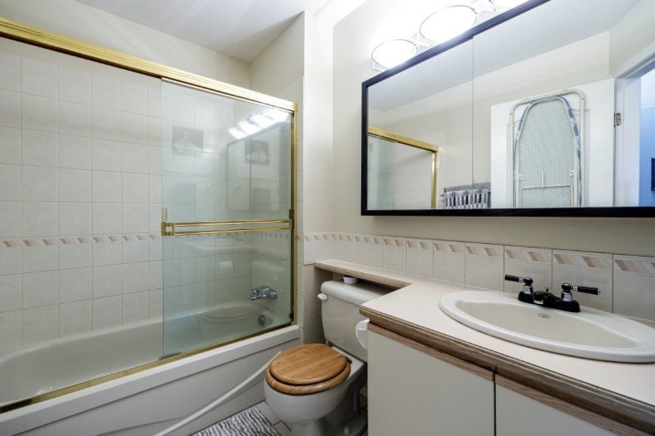 Photo 26 at 2 - 261 W 16th Street, Central Lonsdale, North Vancouver