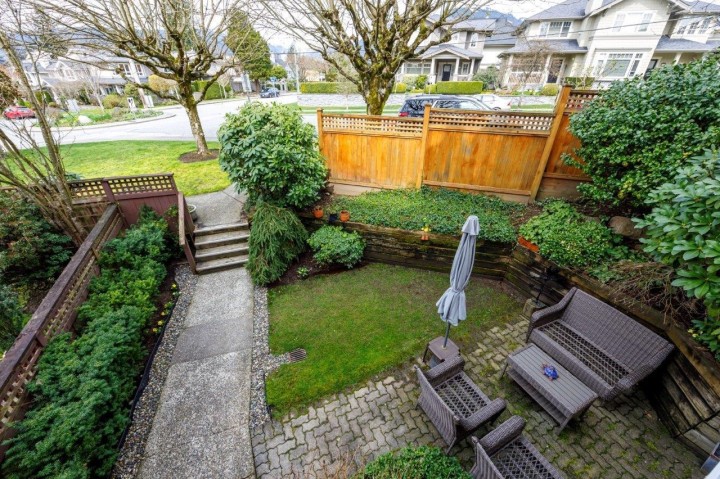 Photo 32 at 2 - 261 W 16th Street, Central Lonsdale, North Vancouver