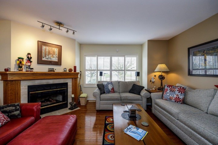 Photo 4 at 2 - 261 W 16th Street, Central Lonsdale, North Vancouver