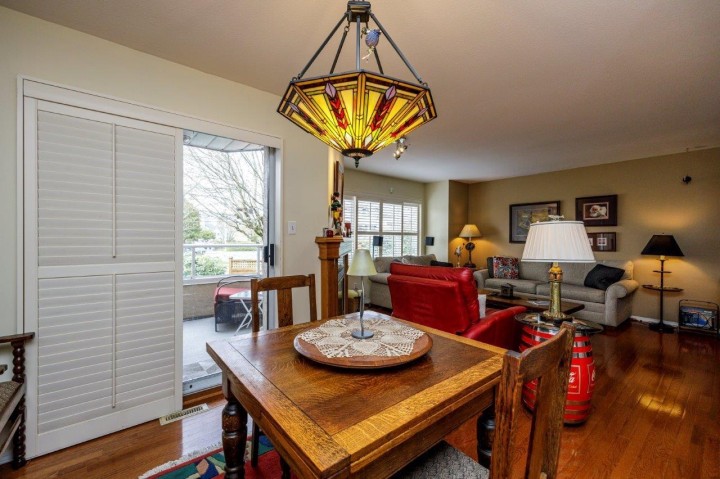 Photo 8 at 2 - 261 W 16th Street, Central Lonsdale, North Vancouver