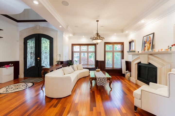 Photo 3 at 2502 W 36th Avenue, MacKenzie Heights, Vancouver West