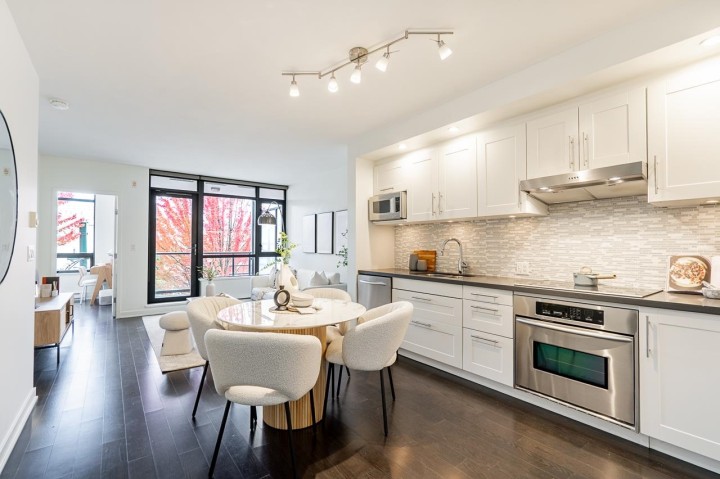 Photo 2 at 310 - 750 W 12th Avenue, Fairview VW, Vancouver West