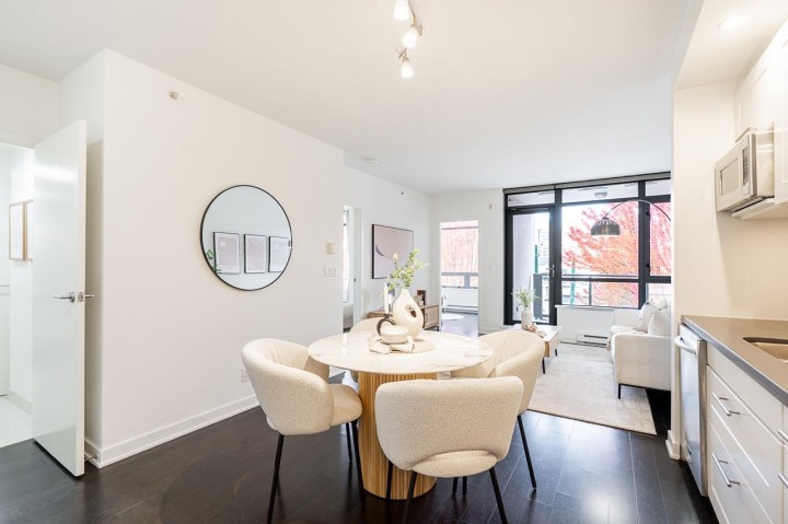 Photo 4 at 310 - 750 W 12th Avenue, Fairview VW, Vancouver West