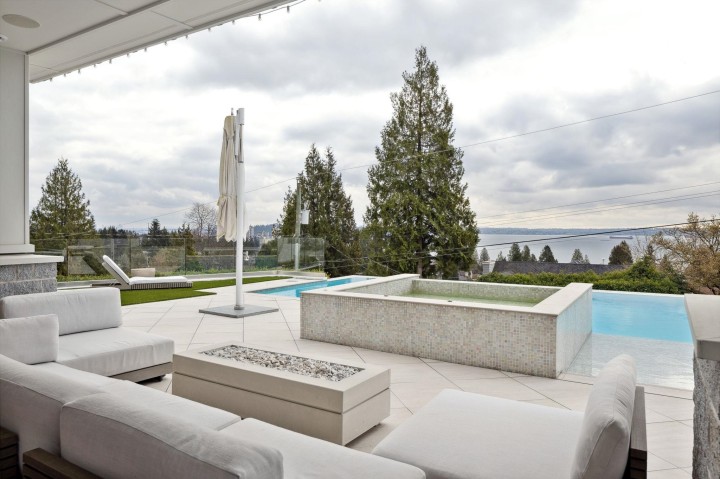 Photo 12 at 2531 Nelson Avenue, Dundarave, West Vancouver