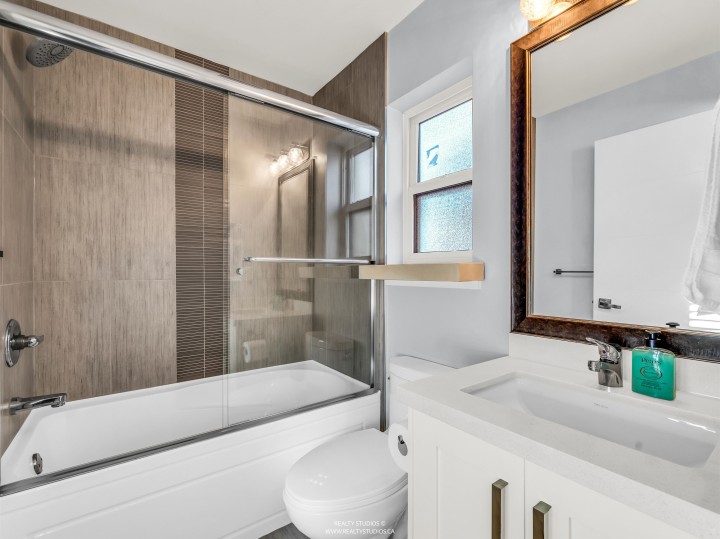 Photo 22 at 7380 Ontario Street, South Vancouver, Vancouver East