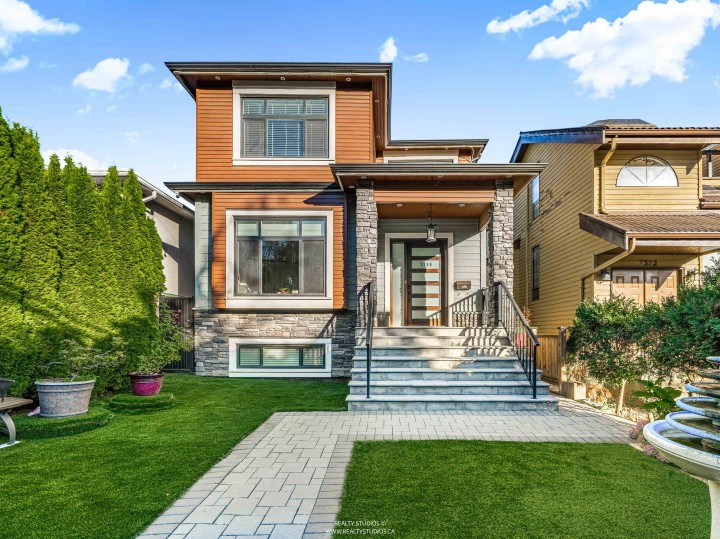 Photo 1 at 7380 Ontario Street, South Vancouver, Vancouver East