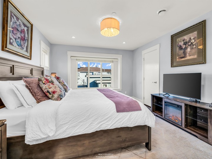 Photo 14 at 7380 Ontario Street, South Vancouver, Vancouver East