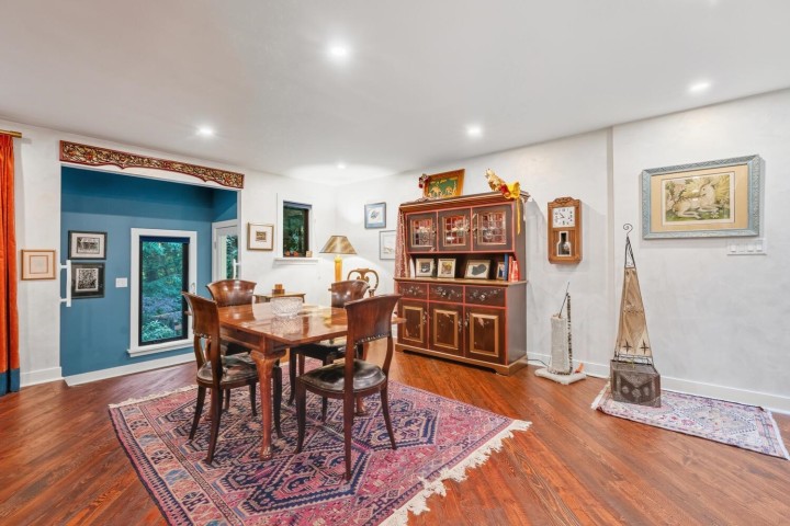 Photo 5 at 2336 Treetop Lane, Seymour NV, North Vancouver