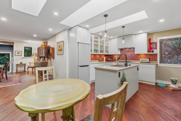 Photo 10 at 2336 Treetop Lane, Seymour NV, North Vancouver