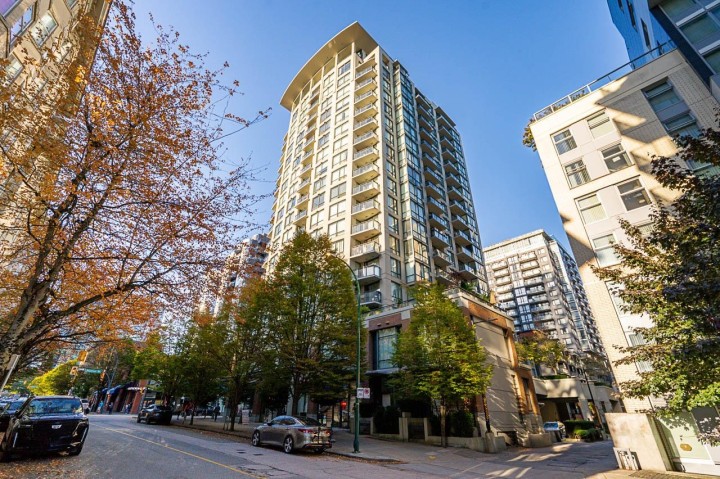 Photo 1 at 555 Helmcken Street, Downtown VW, Vancouver West