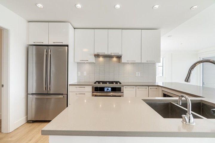 Photo 5 at 515 - 3488 Sawmill Crescent, South Marine, Vancouver East