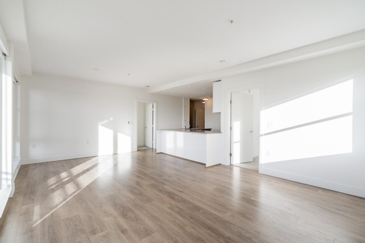 Photo 9 at 515 - 3488 Sawmill Crescent, South Marine, Vancouver East