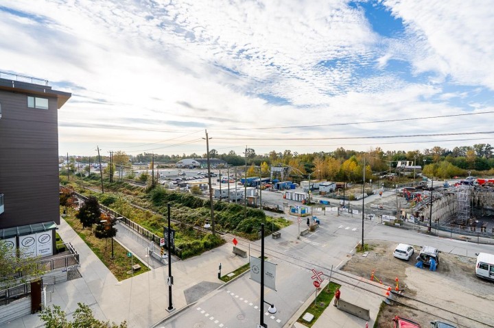 Photo 18 at 515 - 3488 Sawmill Crescent, South Marine, Vancouver East