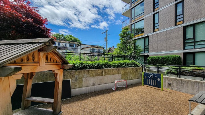 Photo 11 at 802 - 238 W Broadway, Mount Pleasant VW, Vancouver West