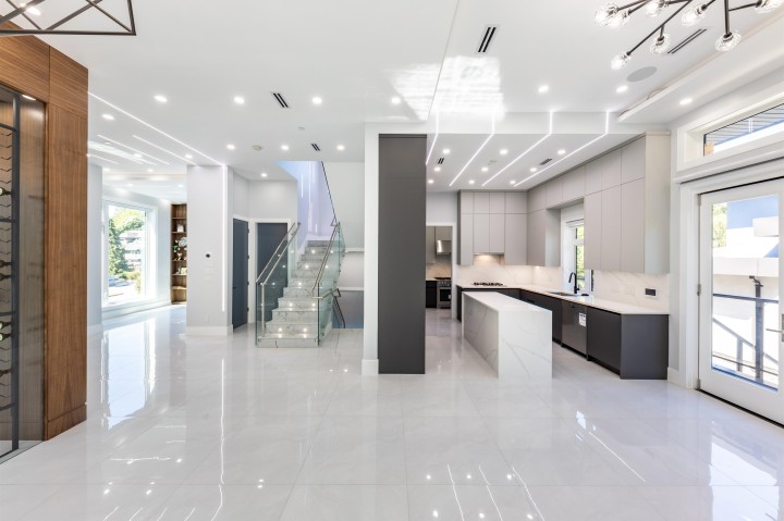 Photo 5 at 3587 Mayfair Avenue, Dunbar, Vancouver West