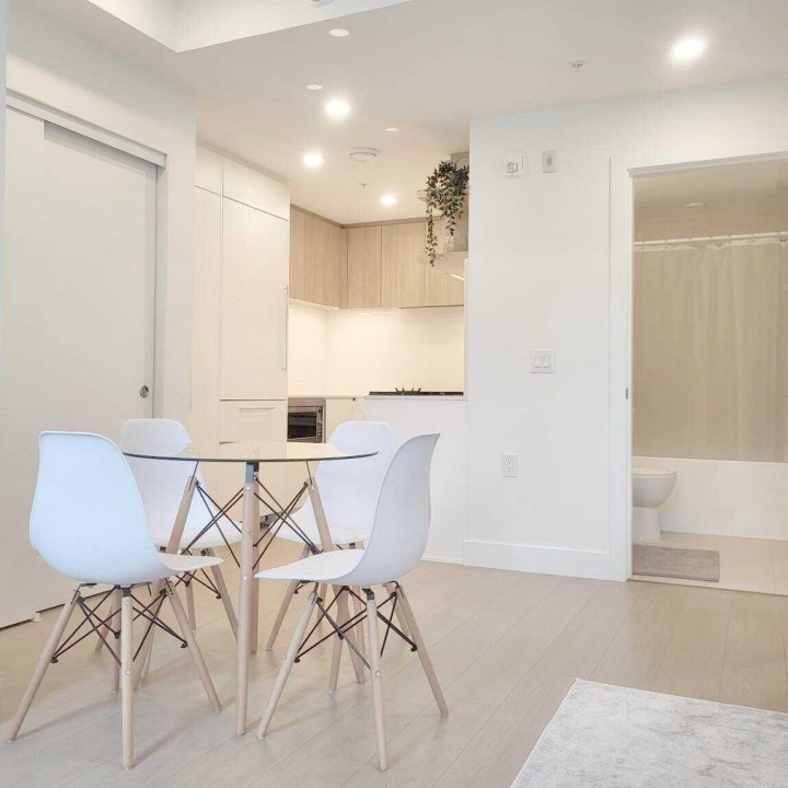 Photo 5 at 922 W 49th Avenue, South Cambie, Vancouver West