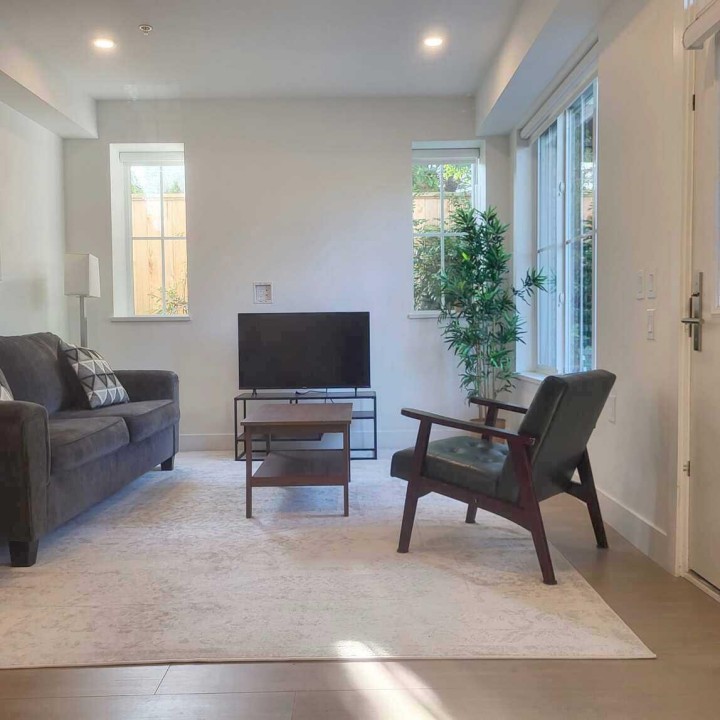 Photo 8 at 922 W 49th Avenue, South Cambie, Vancouver West