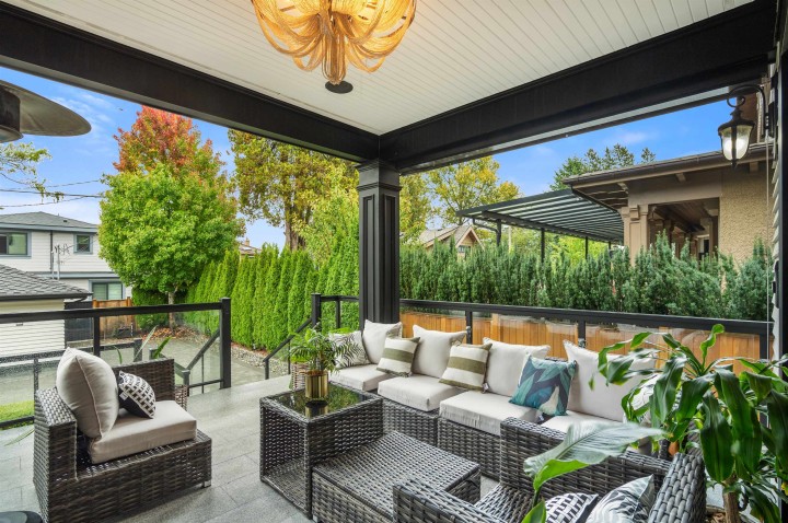 Photo 1 at 1189 W 32nd Avenue, Shaughnessy, Vancouver West