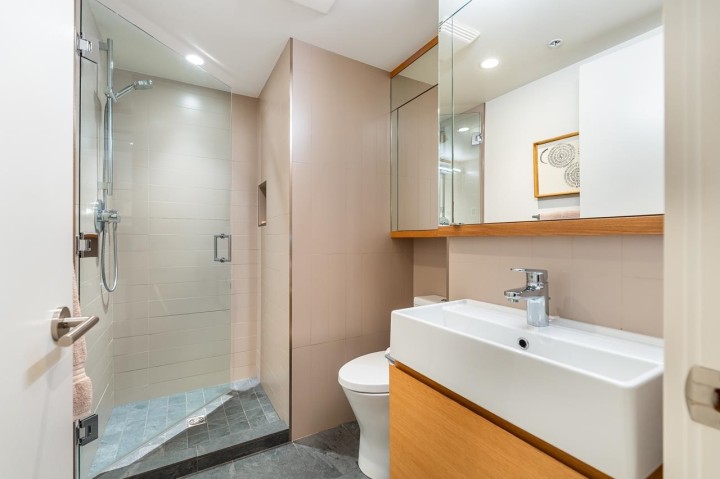 Photo 2 at 101 - 1858 W 5th Avenue, Kitsilano, Vancouver West