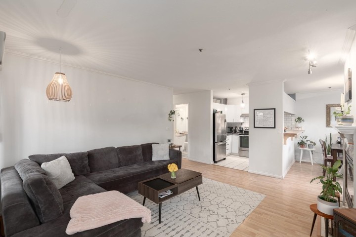 Photo 6 at 102 - 838 W 16th Avenue, Cambie, Vancouver West